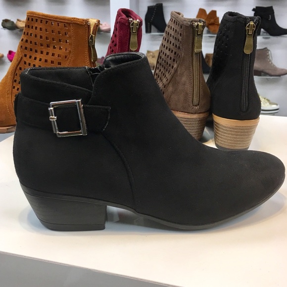 Nature Breeze Comfortable low heel black bootie - Picture 2 of 6